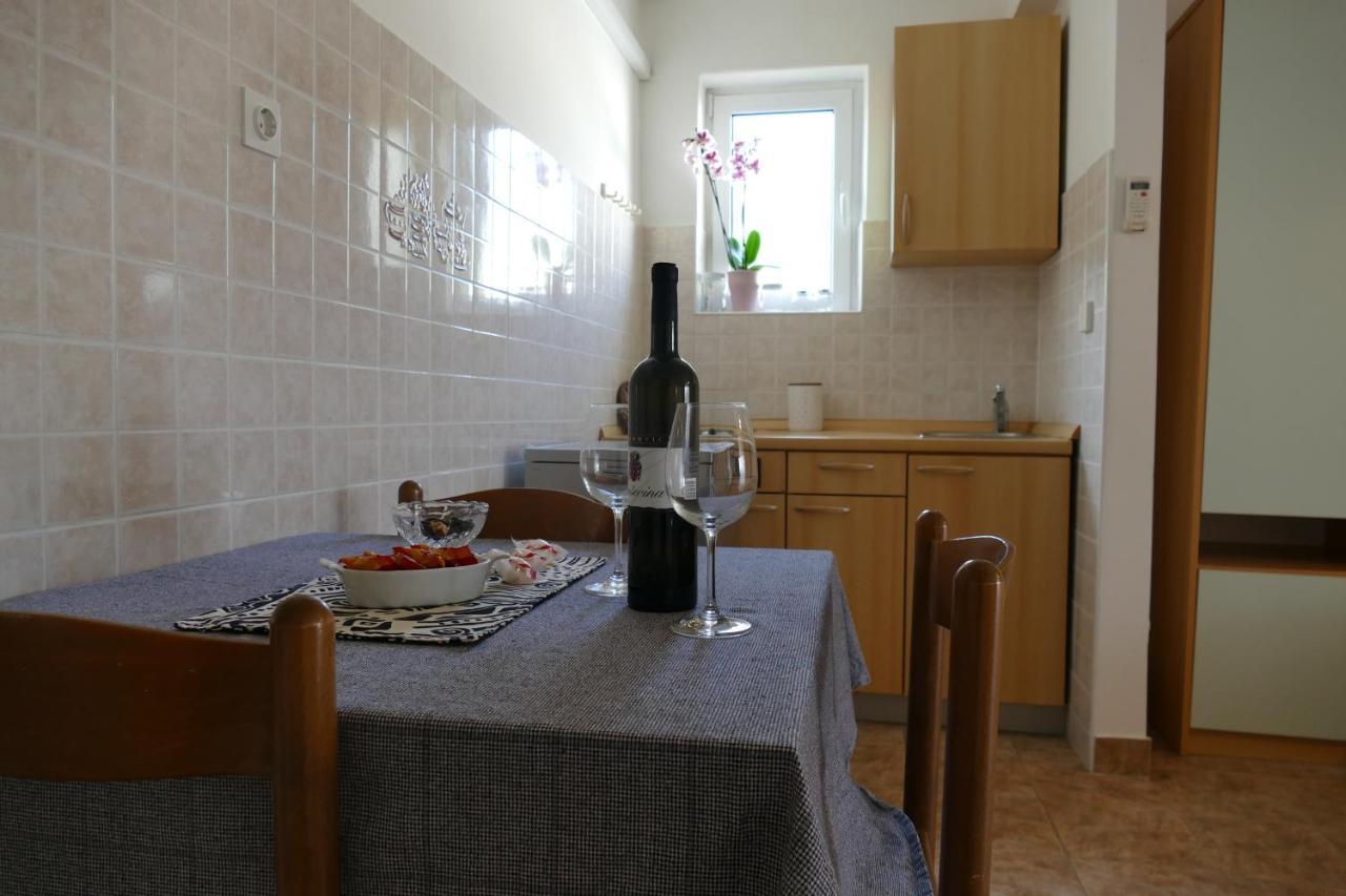 Apartments By The Sea Kampor, Rab - 5037 Buitenkant foto